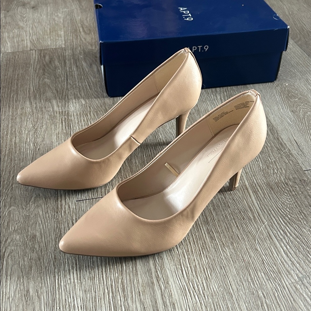 Beige heels